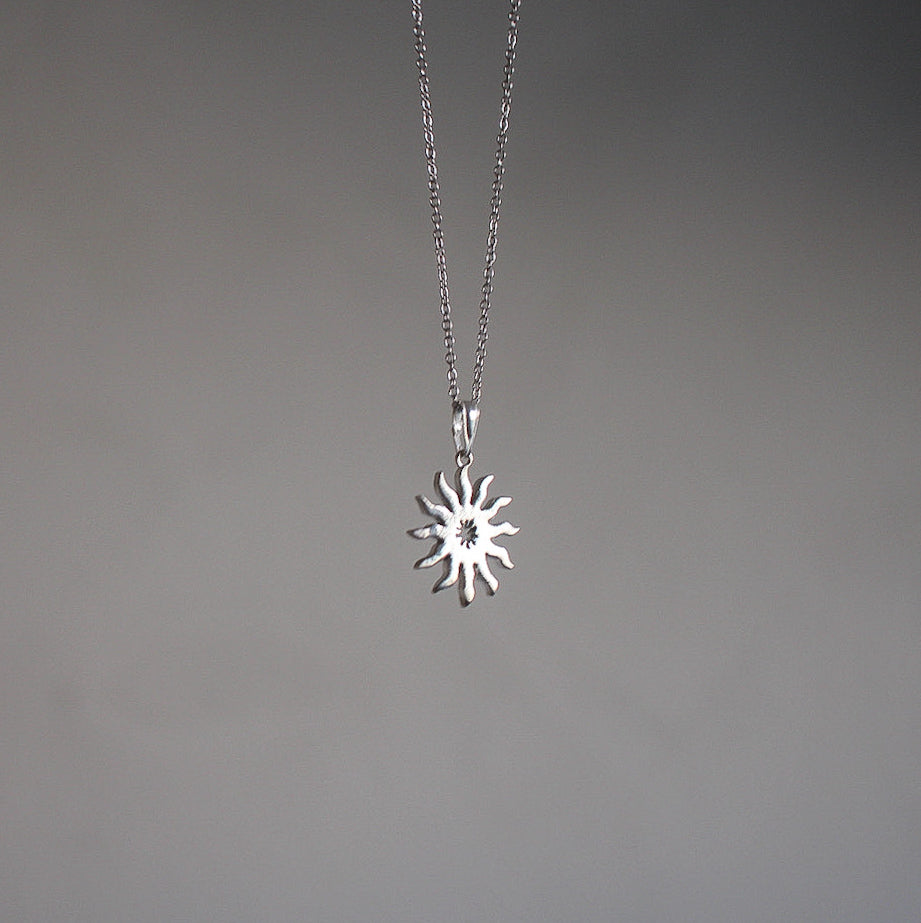 SOL - Necklace - SILVER